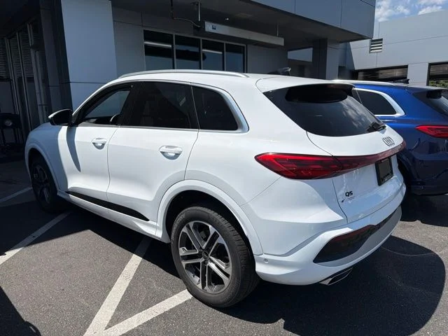 Used 2025 White Audi  image 4