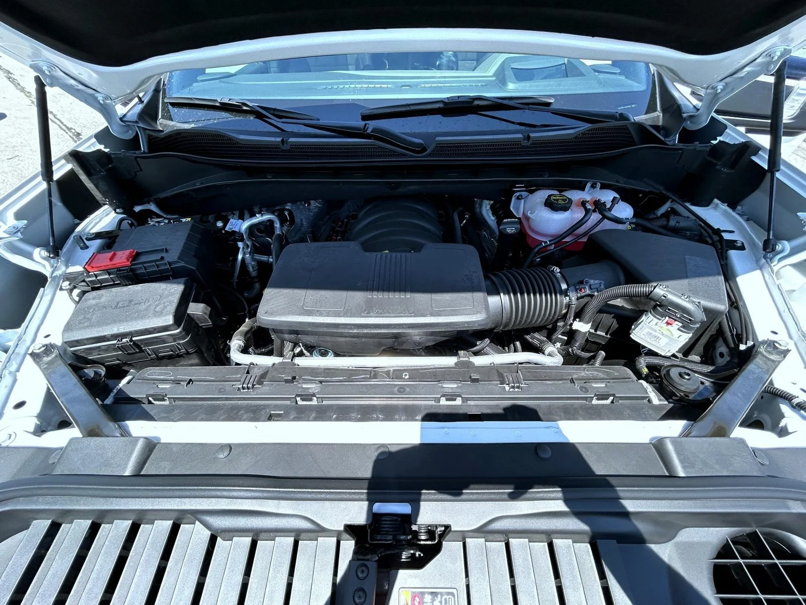 New 2026 Summit White Chevrolet ZR2 image 24