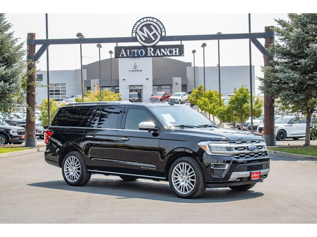 Used 2023 Agate Black Metallic Ford Platinum image 1
