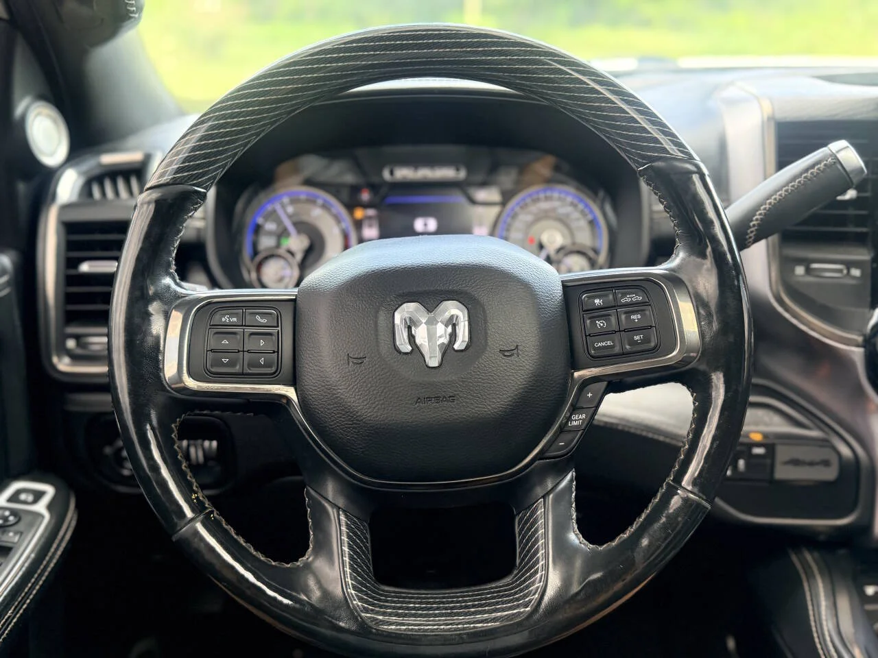 Used 2019 White RAM Limited 4x4 4dr Crew Cab 6.3 ft. SB Pickup image 38