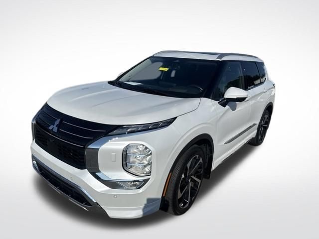 Used 2024  Mitsubishi SEL image 1