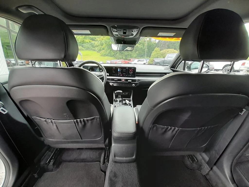 Used 2025 White Kia GT-Line image 39