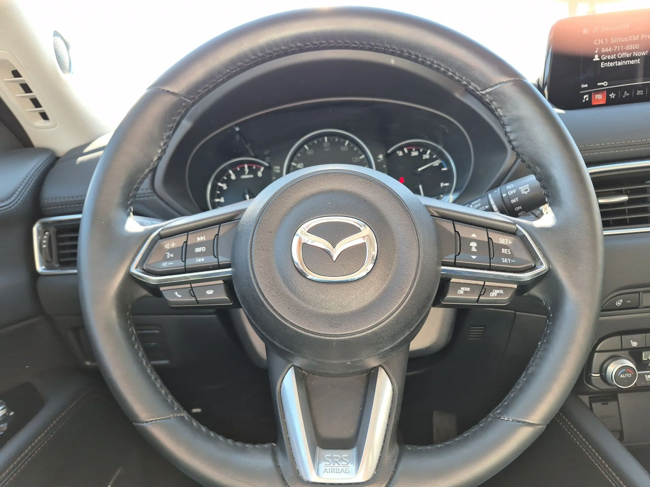 Used 2019 Snowflake White Pearl Mica Mazda Grand Touring image 16