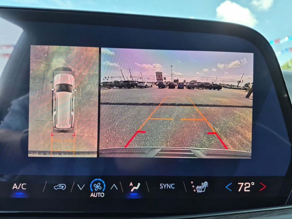 2026 Chevrolet Suburban LT - Photo 29