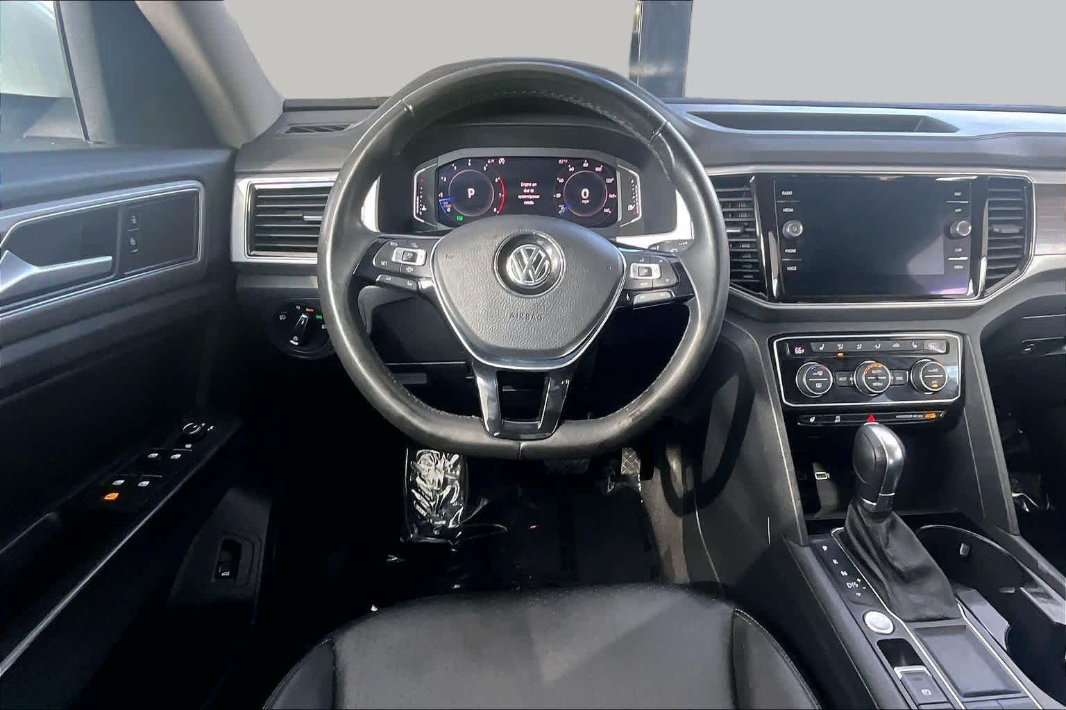 Used 2019 Pure White Volkswagen 3.6L V6 SEL image 6