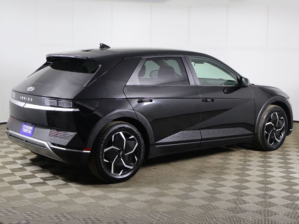 2022 Hyundai IONIQ 5 SE - Photo 10
