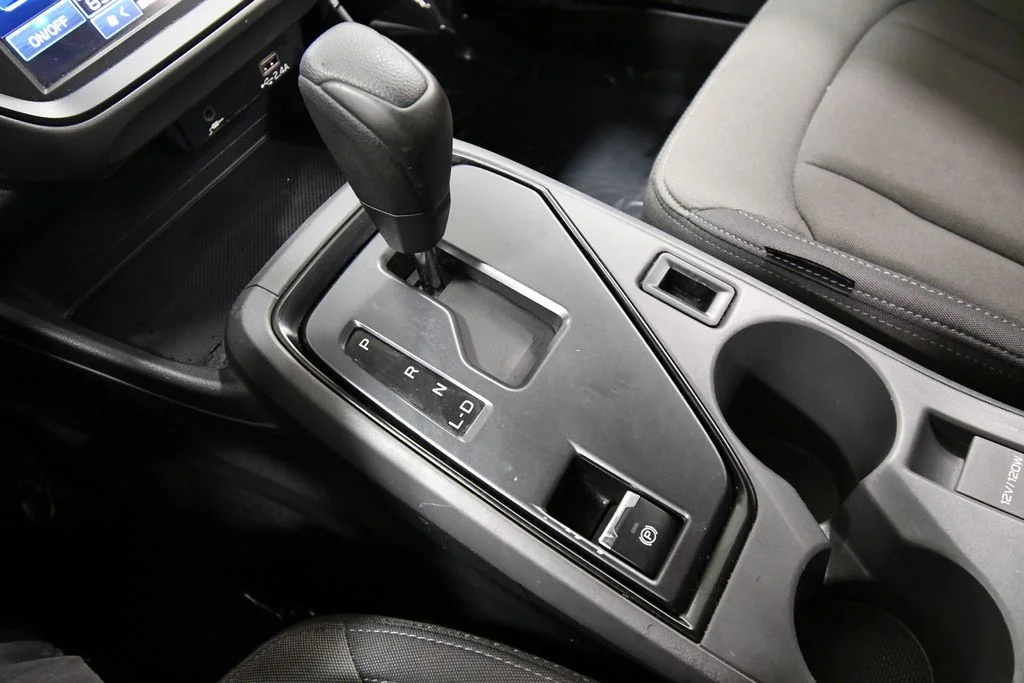 Used 2024 White Subaru Base image 24