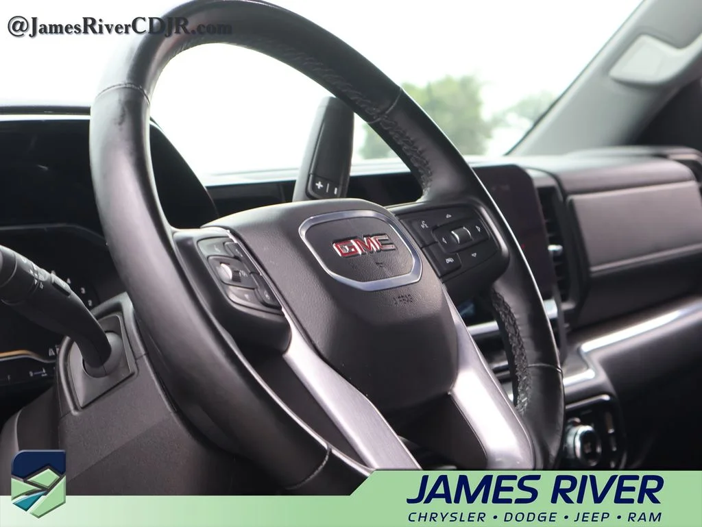 Used 2025 Silver GMC SLT image 24
