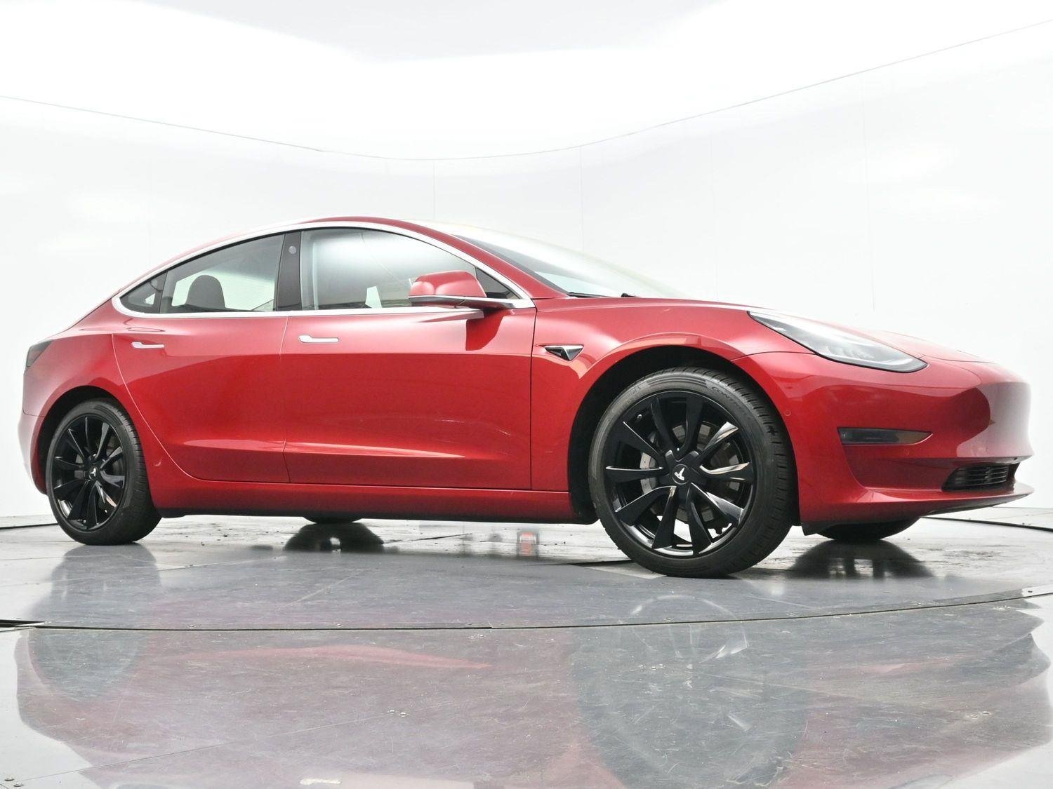 Used 2018 Red Multi-Coat Tesla Long Range Battery image 38