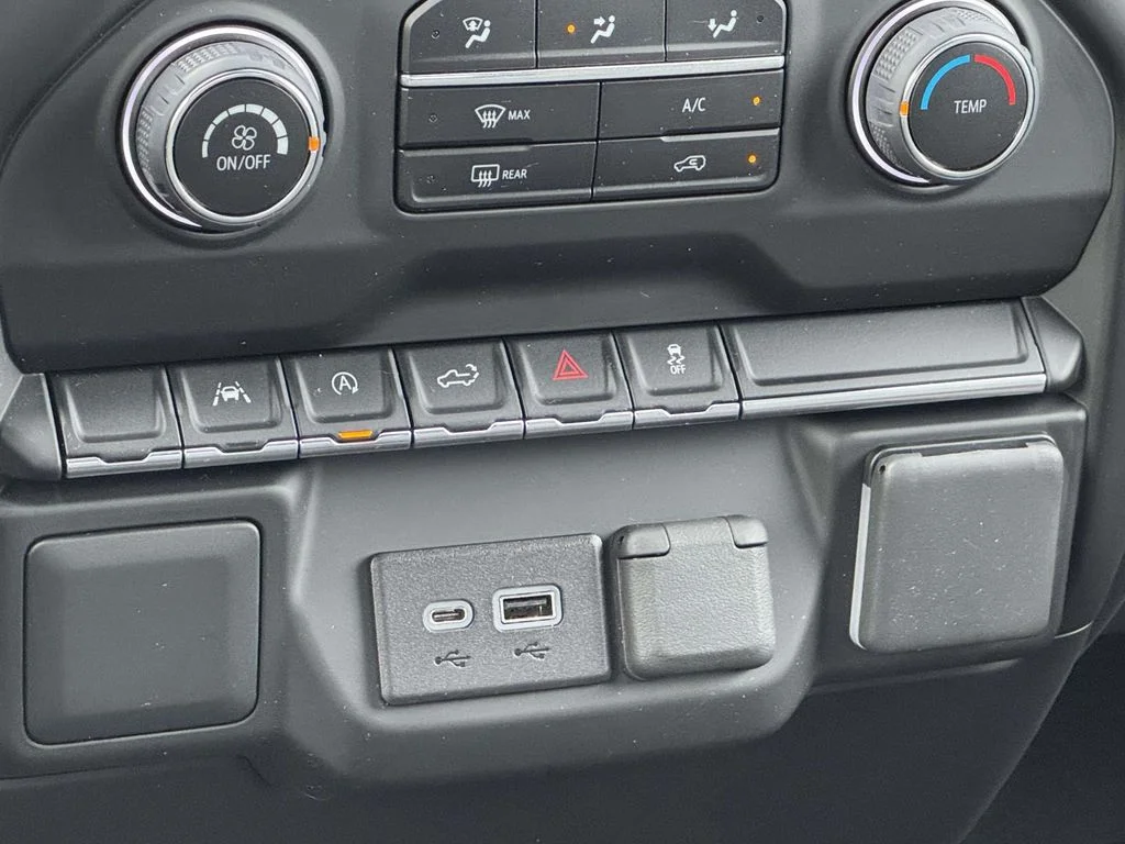 Used 2023 Blue Chevrolet Custom image 20
