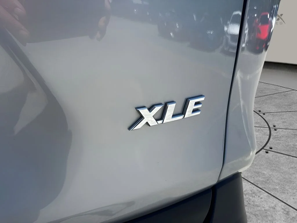 Used 2025 Silver Toyota XLE image 23