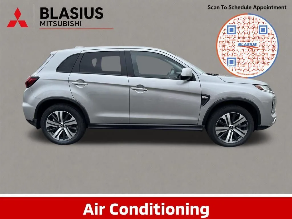 New 2025 Silver Mitsubishi 2.0 ES image 4