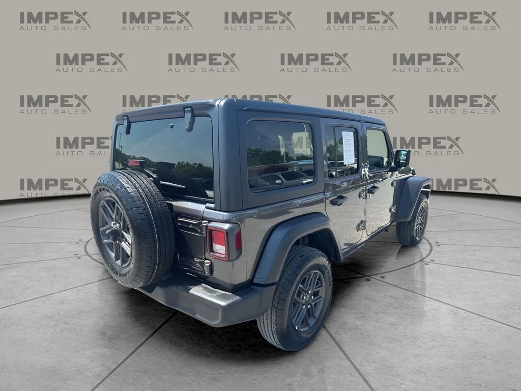 Used 2025 Gray Jeep Sport S image 5