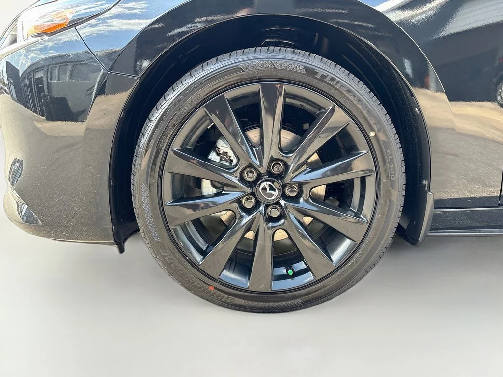 New 2026 Jet Black Mica Mazda 2.5 S Carbon Edition AWD image 31