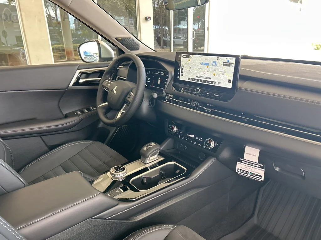 New 2026 Silver Mitsubishi SE 1.5T 2WD image 21