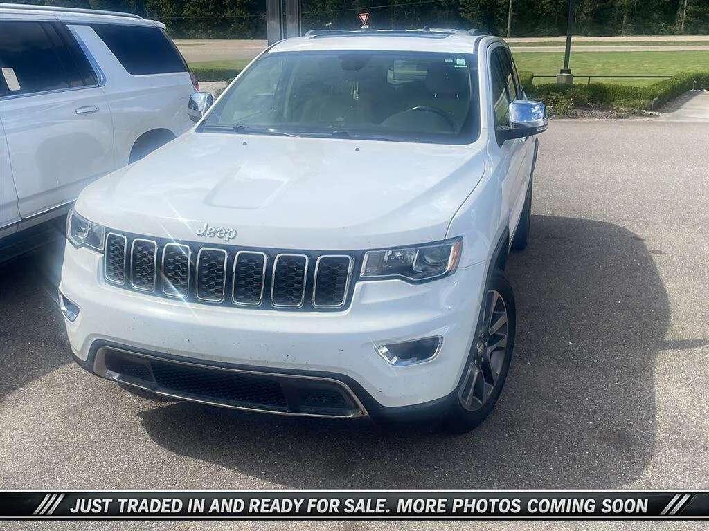 Used 2018 White Jeep Limited 4x2 image 1