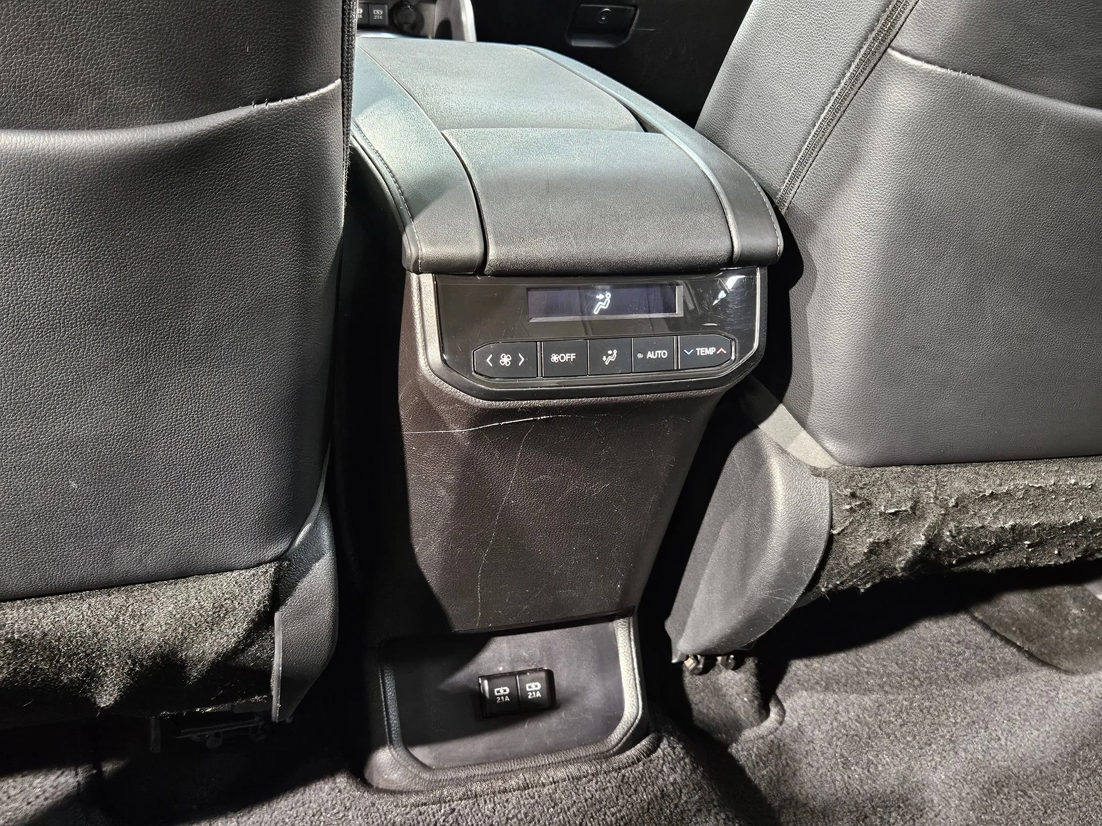 Used 2021 Blizzard Pearl Toyota XLE image 37