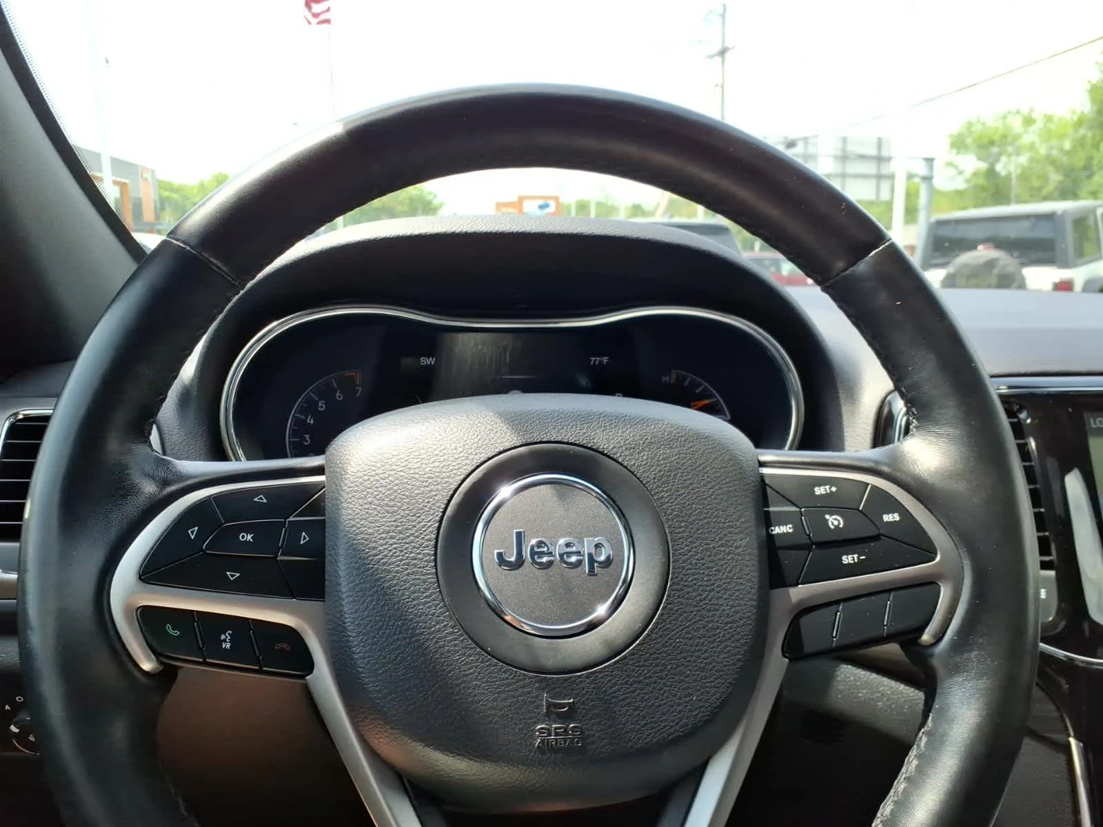 Certified Used 2020 Granite Crystal Met. Clear Coat Jeep Altitude image 27
