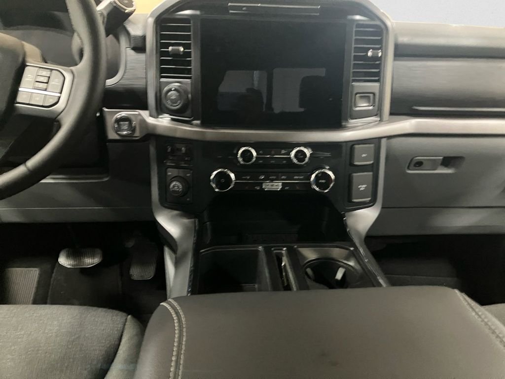 2025 Ford F-150 XLT - Photo 11