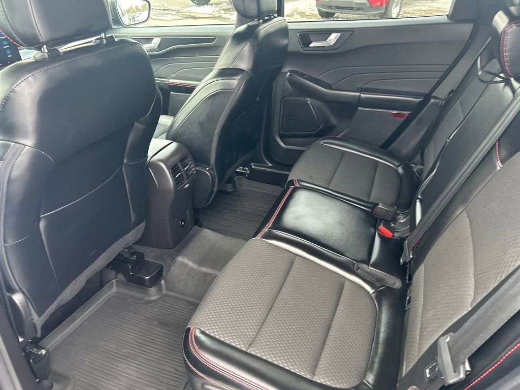 2023 Ford Escape ST-Line - Photo 12