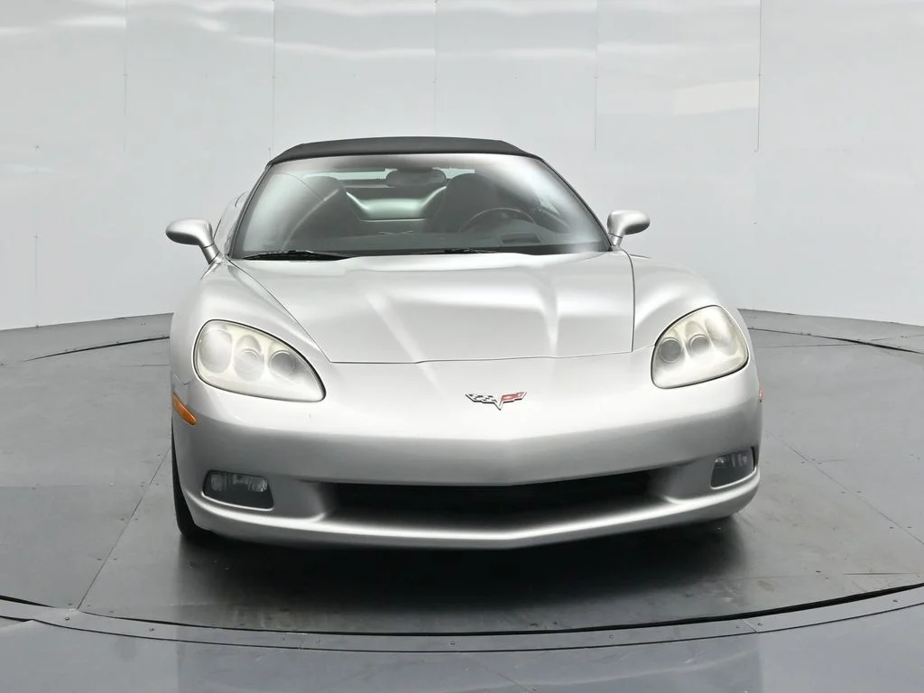 Used 2005 Silver Chevrolet Base image 18