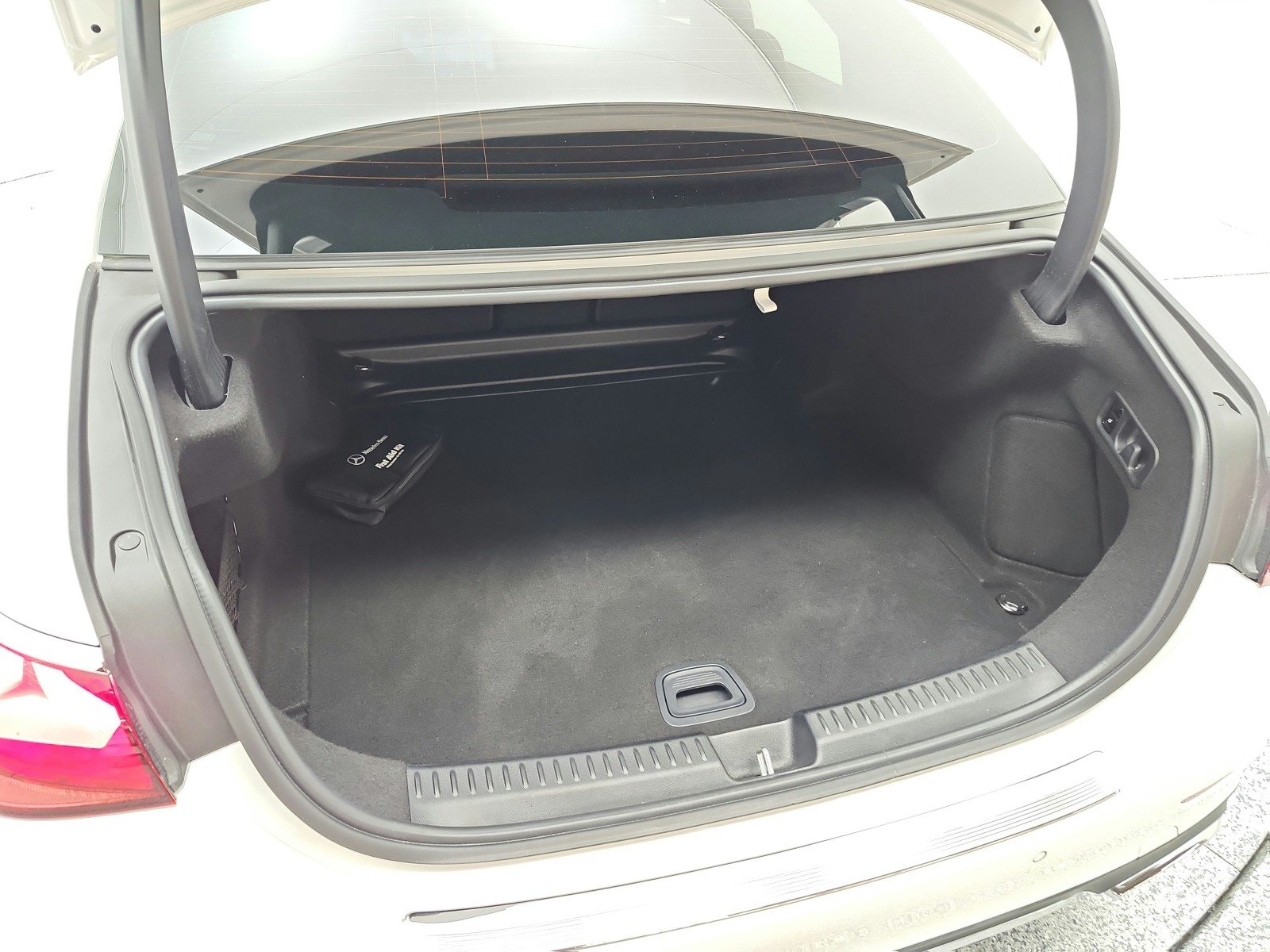 Used 2025 Polar White Mercedes-Benz E 350 RWD Sedan image 22