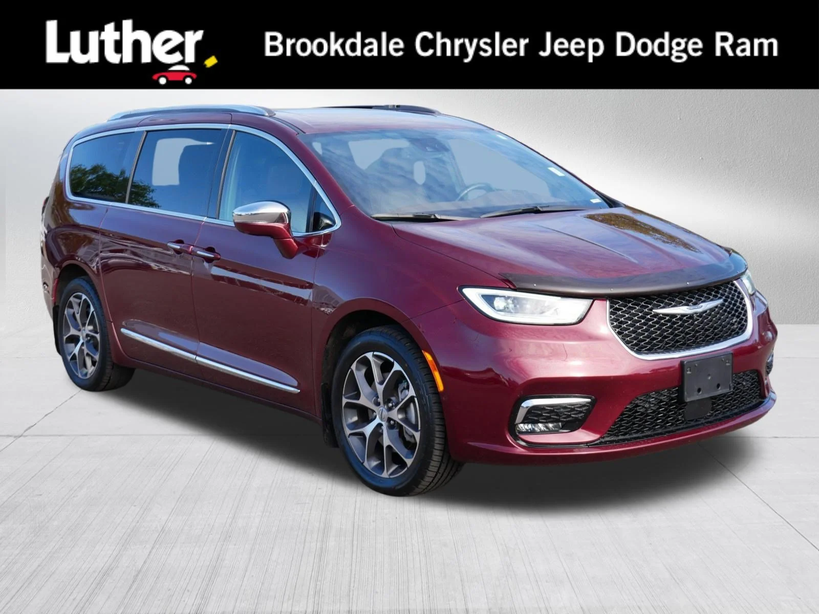 Used 2021 Velvet Red Pearlcoat Chrysler Limited image 1