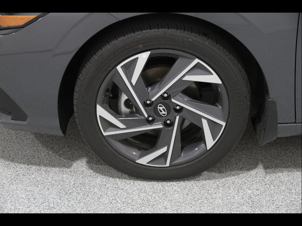 2025 Hyundai Elantra SEL - Photo 20