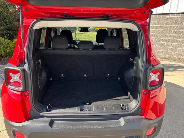 Used 2016 Colorado Red Jeep Latitude image 11