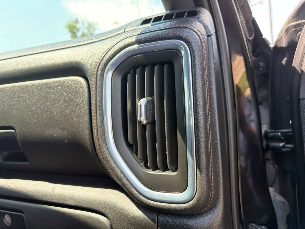 Used 2021 Black GMC AT4 image 17