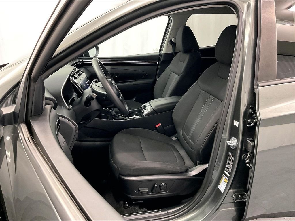 Used 2023 Amazon Gray Hyundai SEL image 10