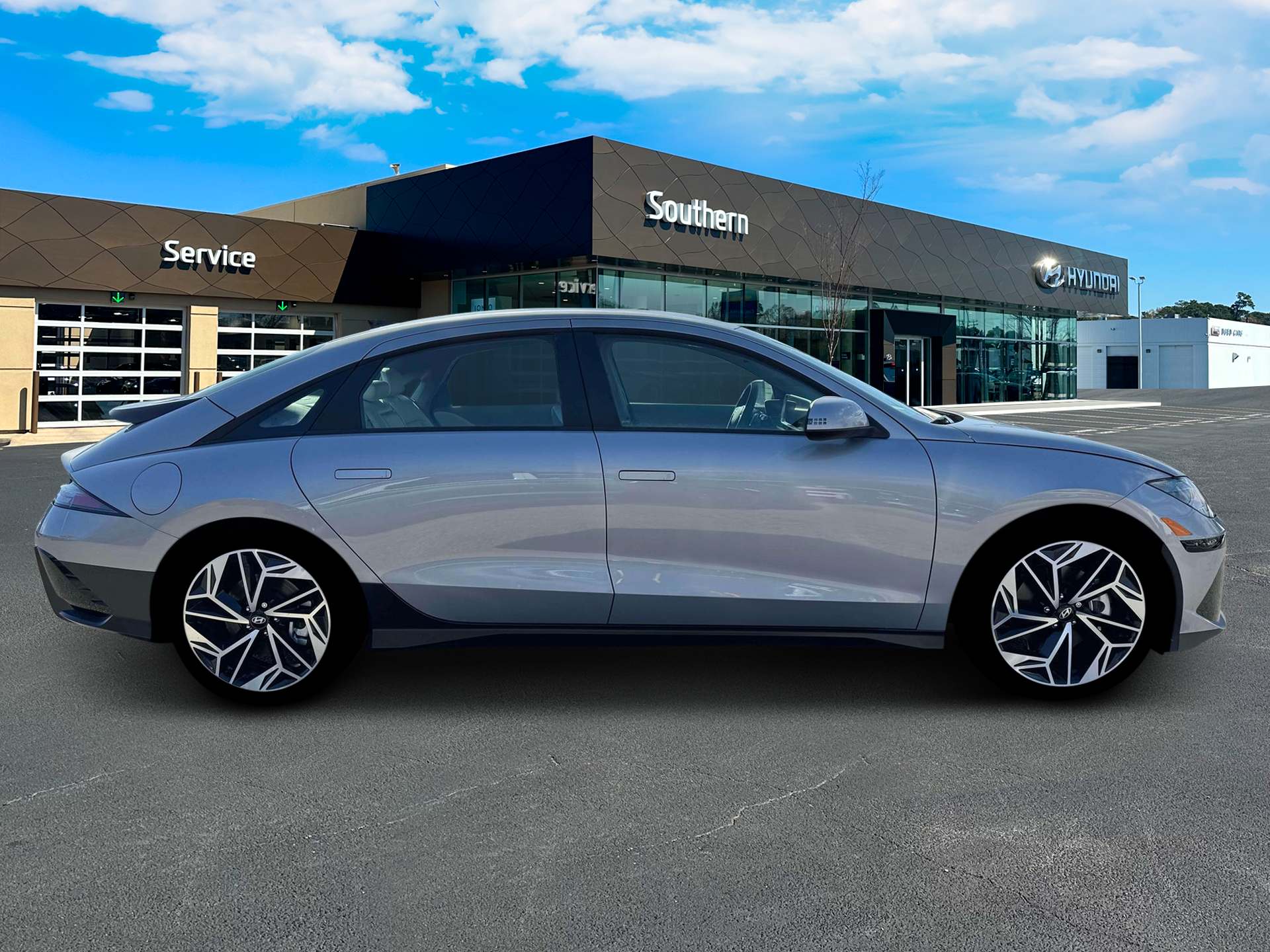 New 2024 Silver Hyundai SEL image 18