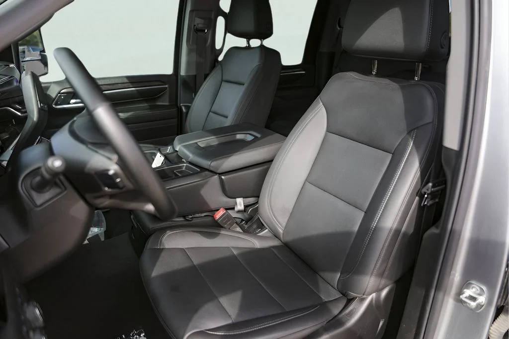 Used 2025 Gray Chevrolet LTZ image 10