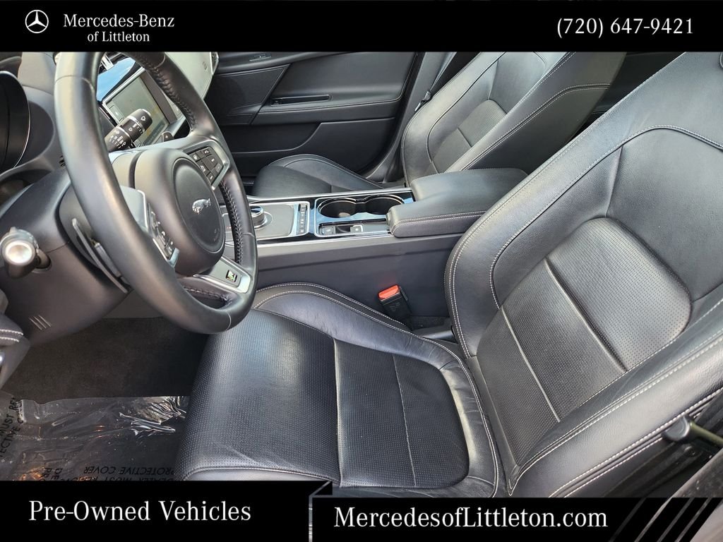 Used 2017 Gray Jaguar 35t R-Sport image 13