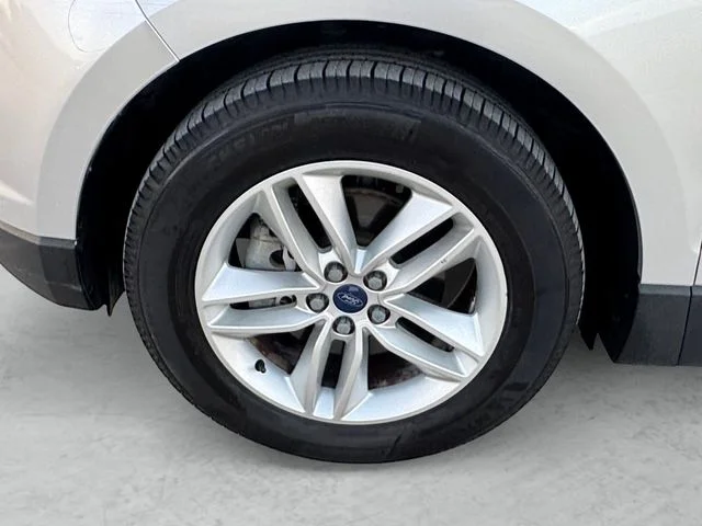 Used 2016 Silver Ford SEL image 23