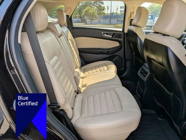 Used 2022 Black Ford SEL image 30