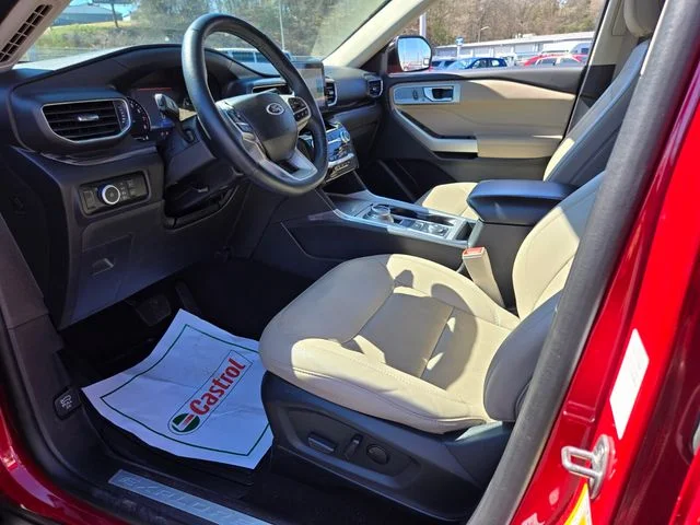 Used 2023 Red Ford Limited image 11
