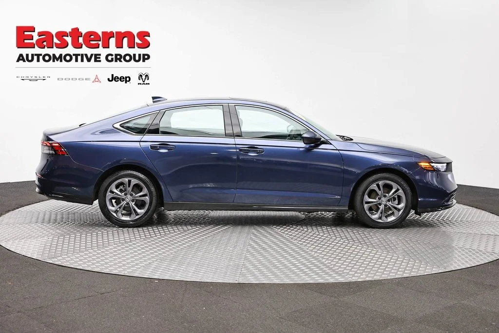 Used 2024 Blue Honda EX image 4