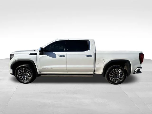 Used 2023 White GMC Denali Ultimate image 18