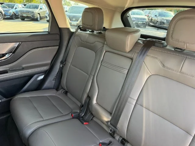 Used 2023 Gray Metallic Lincoln Standard image 26