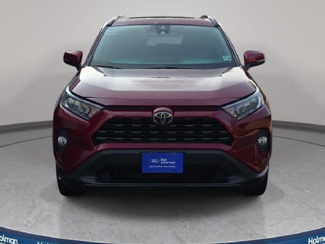 Used 2021 Red Toyota XLE Premium image 2