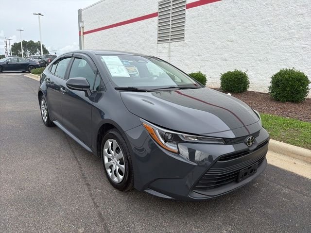 2025 Toyota Corolla LE CVT's photo