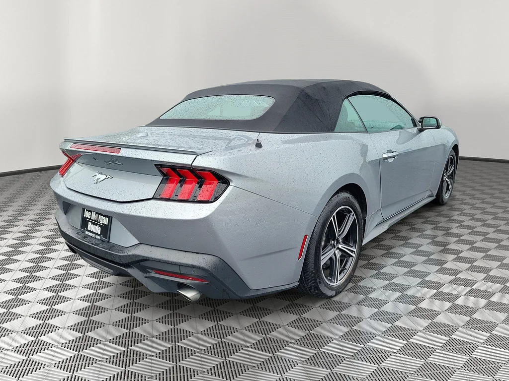 Used 2024 Iconic Silver Ford EcoBoost Premium image 4