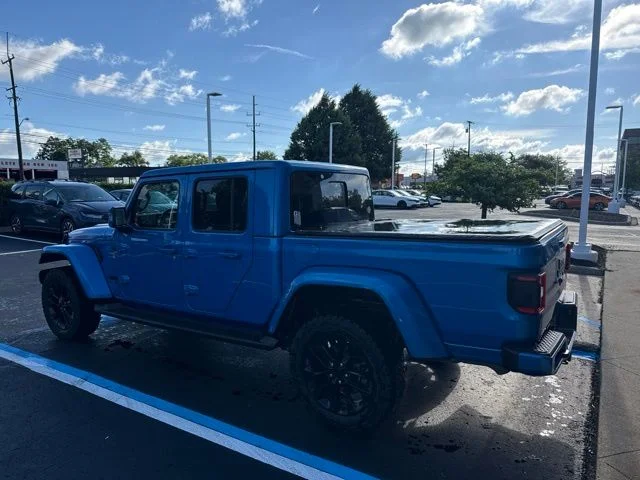 Used 2022 Hydro Blue Pearlcoat Jeep High Altitude image 8