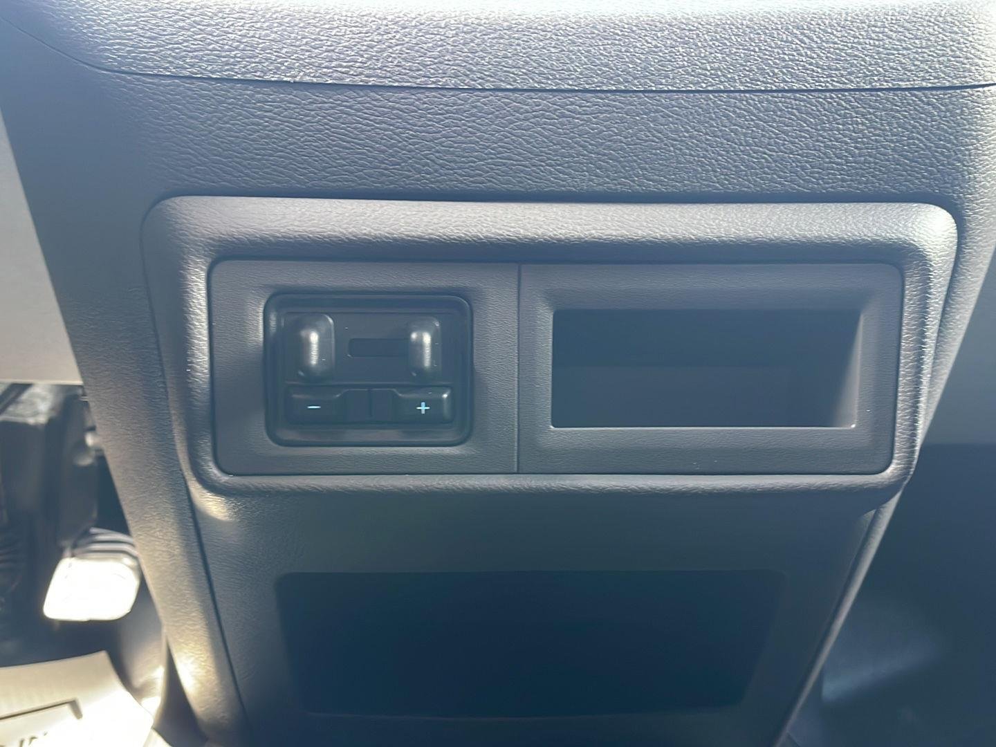 New 2026 Oxford White Ford Cargo Van image 20