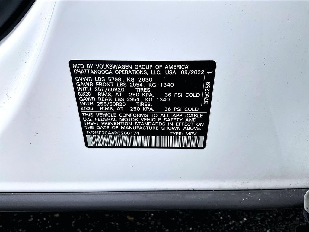Used 2023 White Volkswagen 3.6L V6 SE w/Technology image 33