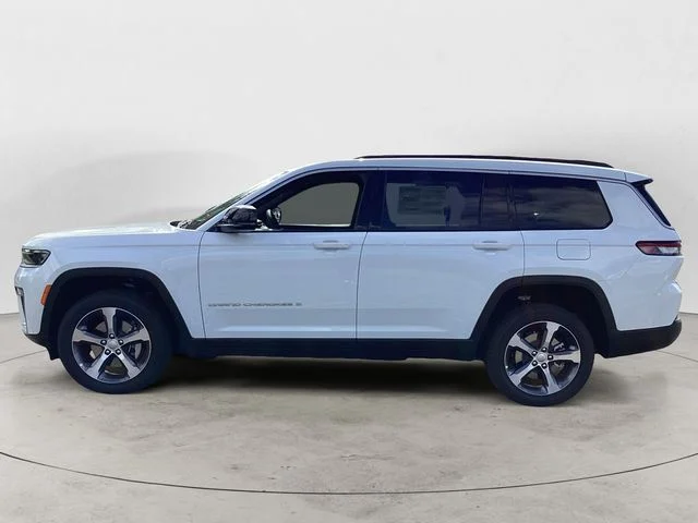 New 2026 Bright White Clearcoat Jeep L LIMITED 4X4 image 2