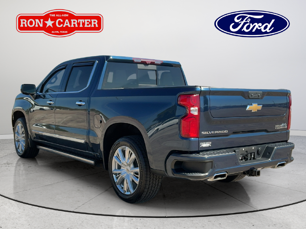 Used 2022 Blue Chevrolet High Country image 4
