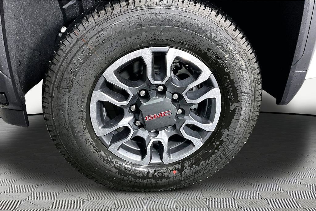 New 2026 Summit White GMC SLE image 12