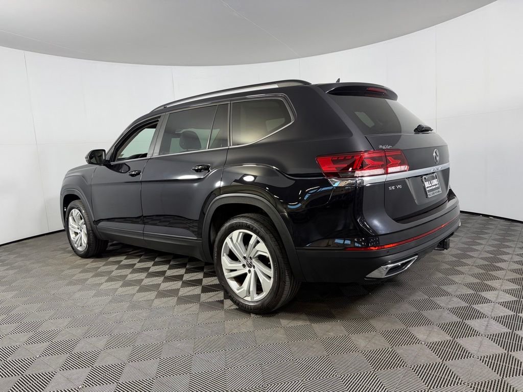 Used 2023 Black Volkswagen 3.6L V6 SE w/Technology image 8